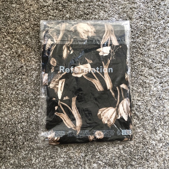 ✨SALE✨ Reformation Talita Dress - Arcana - Picture 5 of 7